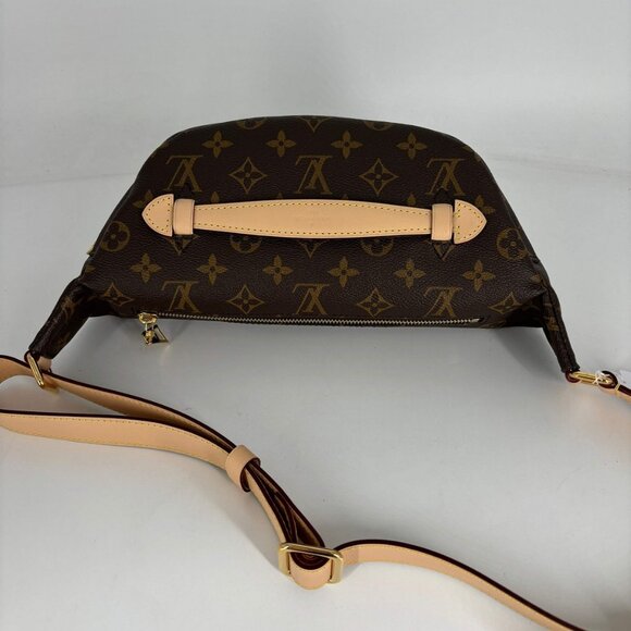 Louis Vuitton Classic Monogram Bumbag Microchipped - Picture 5 of 7
